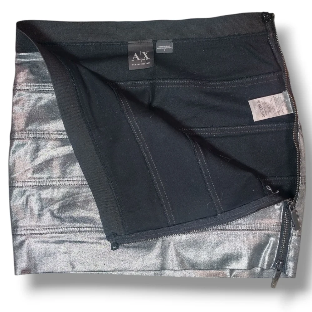 Armani Exchange Silver Mini Skirt |Size 0 | Full Side Zip | EUC - Picture 6 of 10